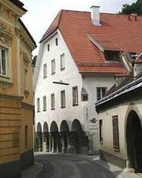 266 Foto Fassade.jpg