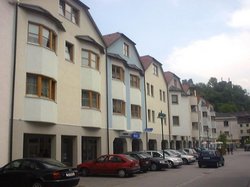 294 Foto Fassade Lokal.jpg