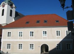 252 Foto Fassade.jpg