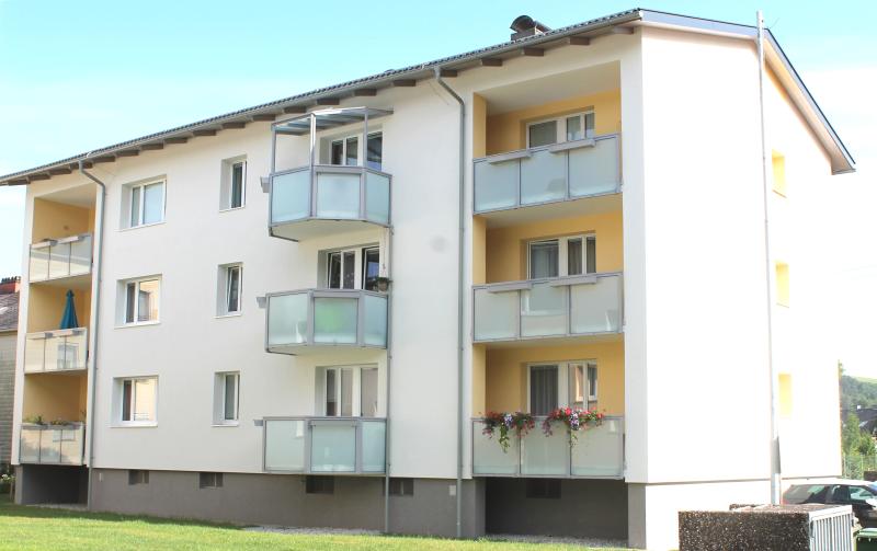 196 Foto Fassade.jpg