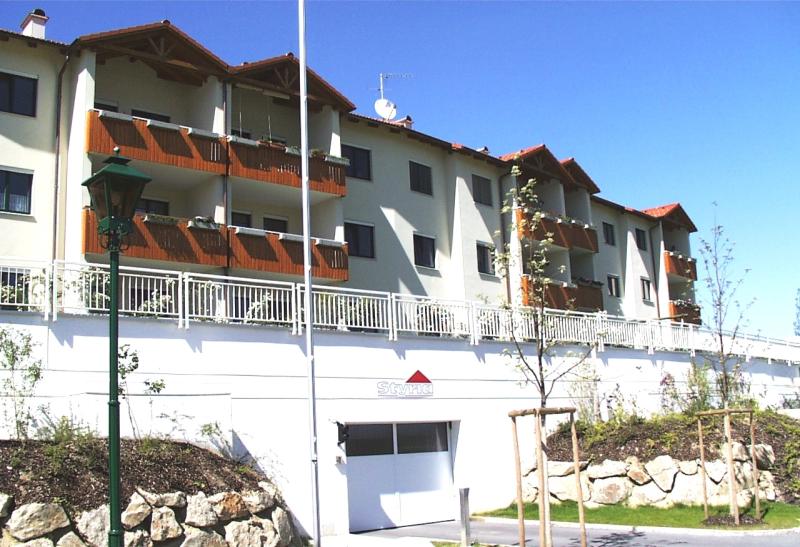 327 Foto Fassade.jpg